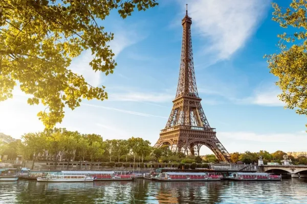 Ekspress Benelüks Paris Turu Pegasus Hava Yolları ile / 5 Gece Otel Konaklamalı / İstanbul Çıkışlı / 2027 - 2