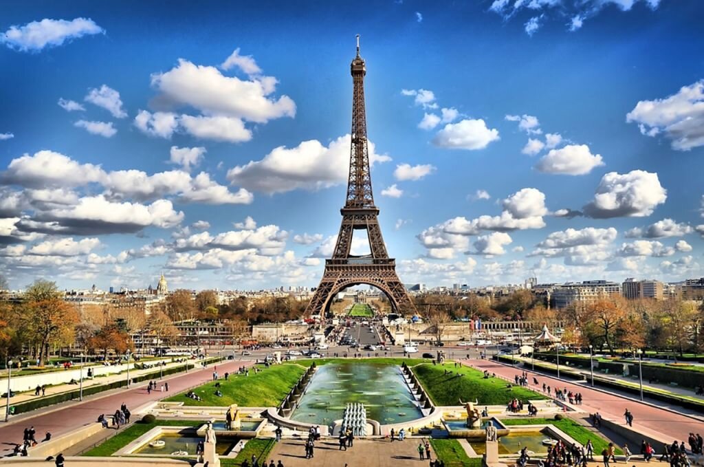 Ekspress Benelüks Paris Turu Pegasus Hava Yolları ile / 5 Gece Otel Konaklamalı / İstanbul Çıkışlı / 2027 - 4